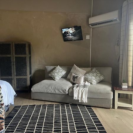 Simba Safaris African Pride Exotic Lodge Lephalale Buitenkant foto