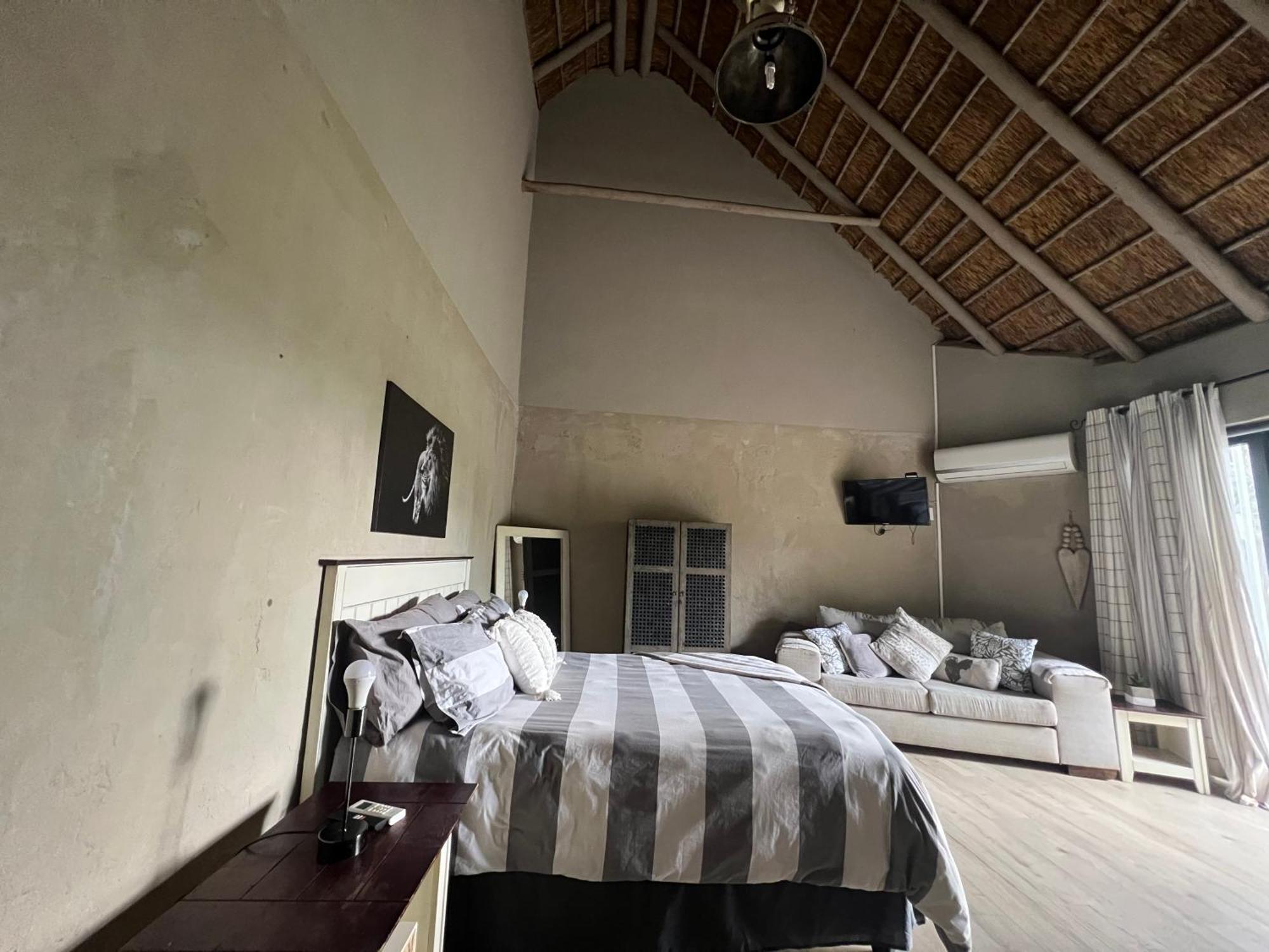 Simba Safaris African Pride Exotic Lodge Lephalale Buitenkant foto