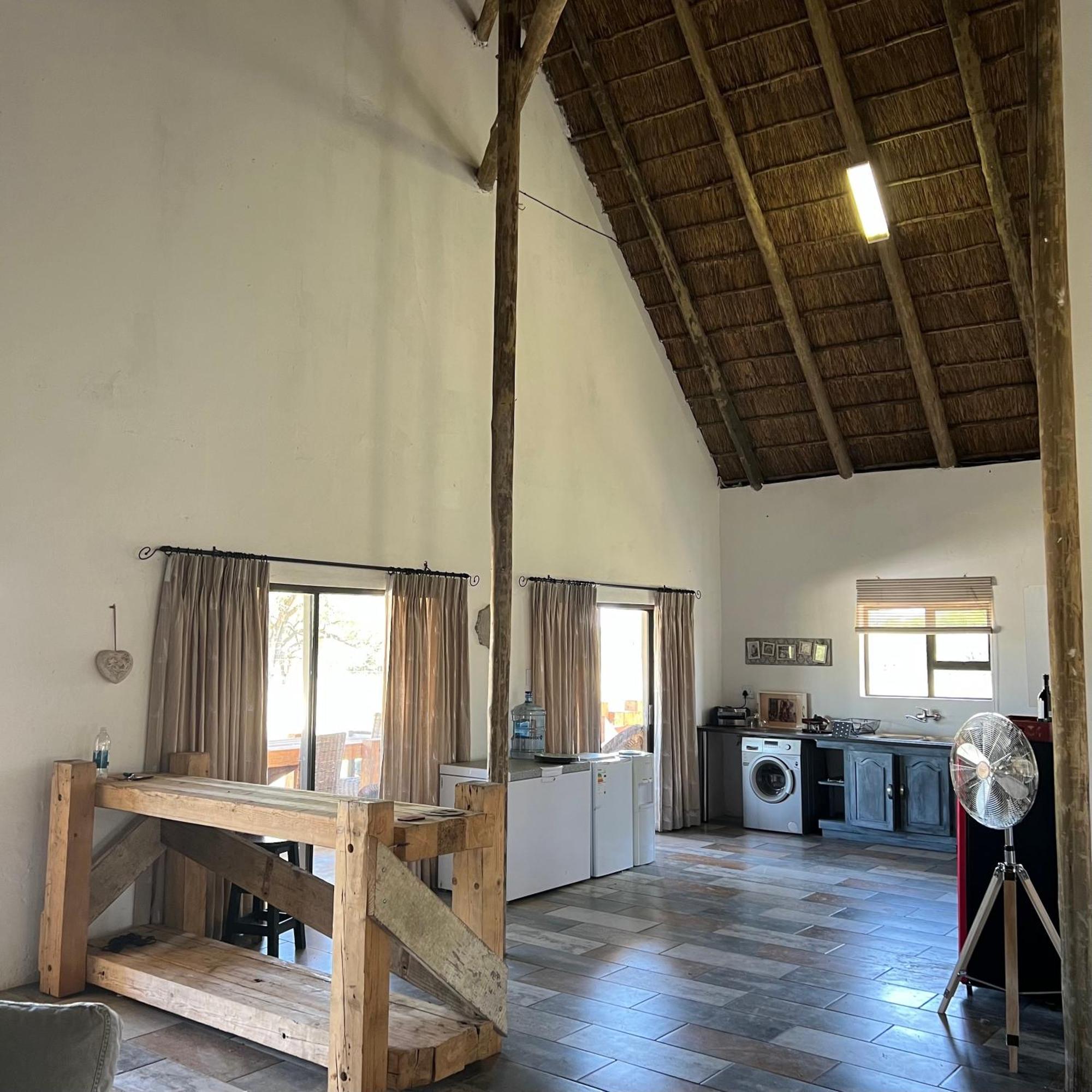 Simba Safaris African Pride Exotic Lodge Lephalale Buitenkant foto